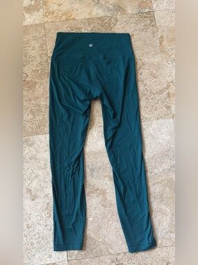 Lululemon leggings size 6